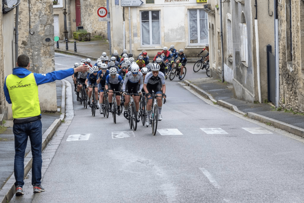 Le VCE SQY Team Voussert au Tour de l’Orne